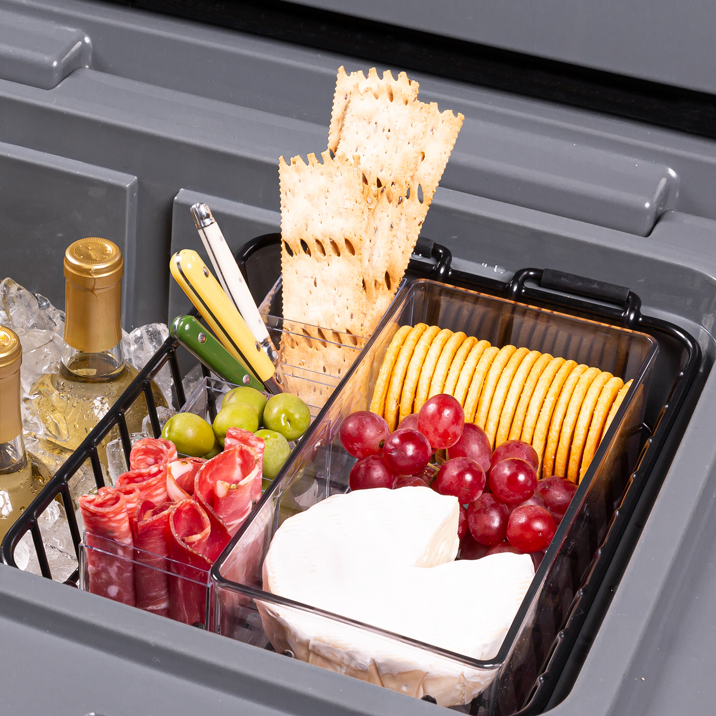 brutank-35qt-55qt-dry-rack-o3 brutank-dry-rack_accessory_alt-1.png